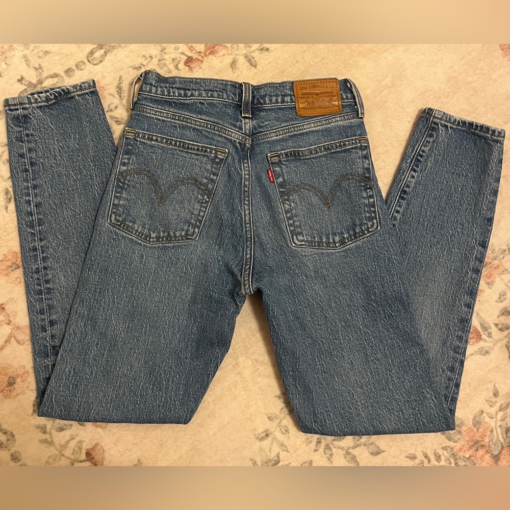 Levis Wedgie Jeans
